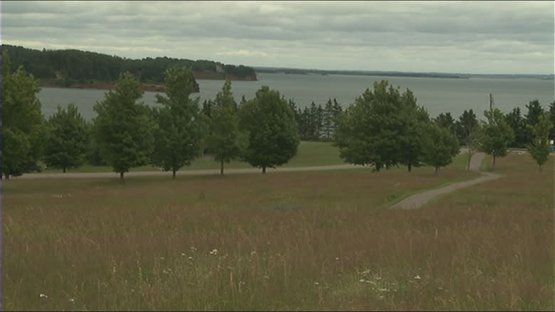 Coyote-sighting shuts down national historic site trails