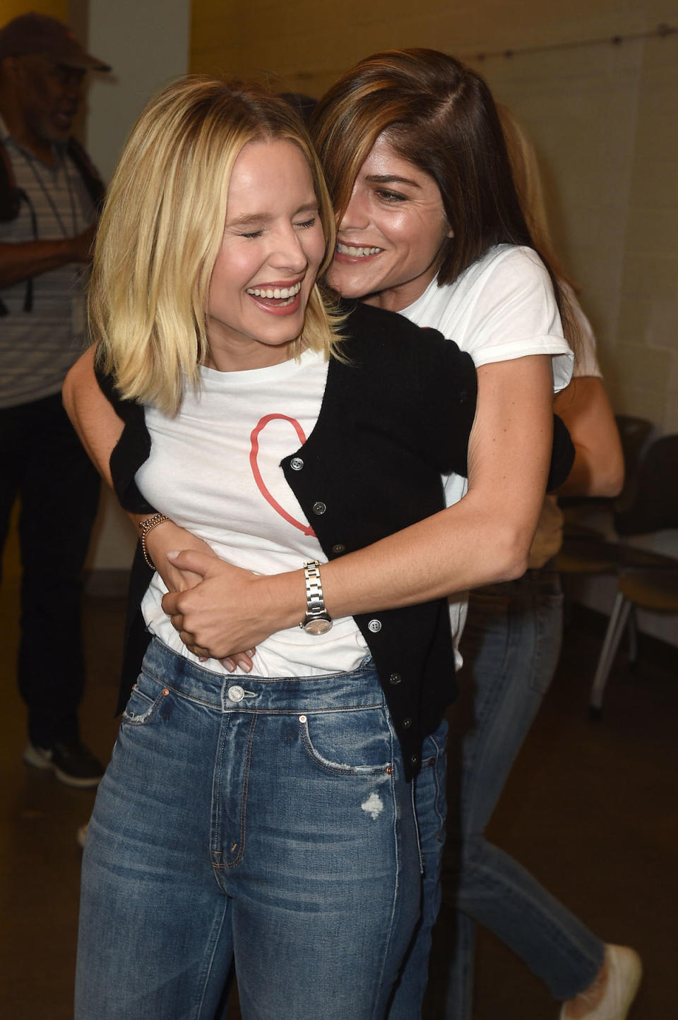 <p>Actresses Kristen Bell and Selma Blair bonded with each other and other moms at the Alliance of Moms Raising Baby event, a day of educational programming for L.A.’s pregnant and parenting foster youth. (Photo: Getty Images) </p>