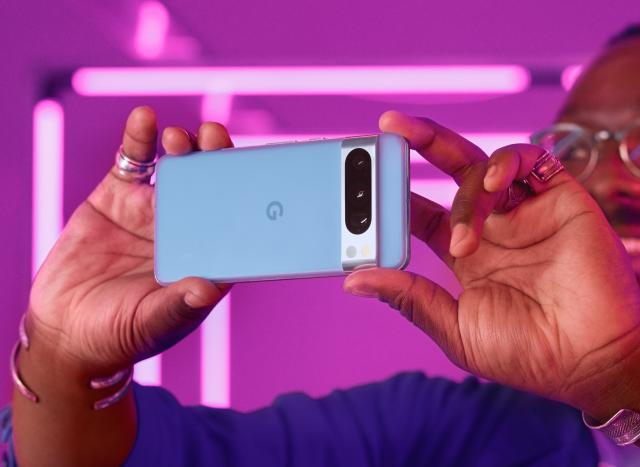 Pixel 8: The Tensor G3 Phone with AI - Google Store
