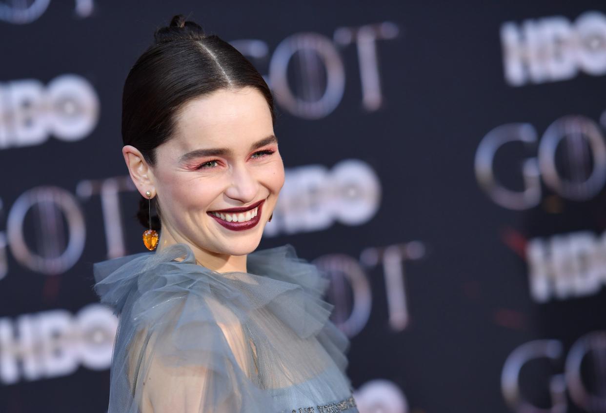 Emilia Clarke admitió estar sorprendida de que su vida transcurra con total normalidad y sin ninguna repercusión tras haber sufrido dos aneurismas cerebrales. (Photo by Angela Weiss / AFP)        (Photo credit should read ANGELA WEISS/AFP via Getty Images)