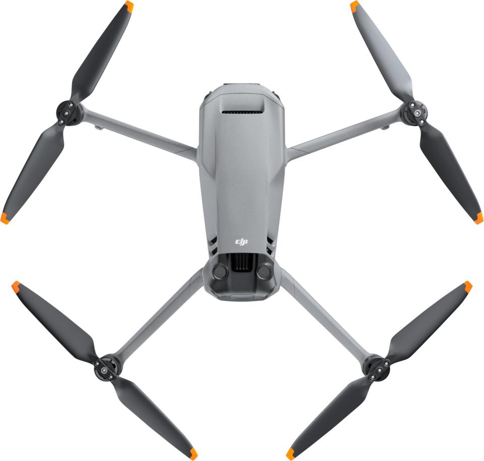 <p>DJI Mavic 3 drone press gallery</p>
