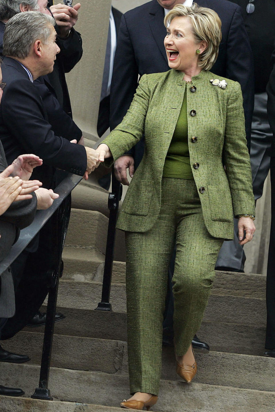 hbz-hrc-pantsuit-20-2007-GettyImages-73772195