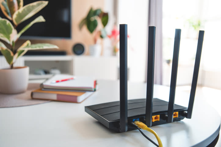 將Wi-Fi 路由器盡量放在家居的中央位置，有助為整個家居提供更好的訊號。