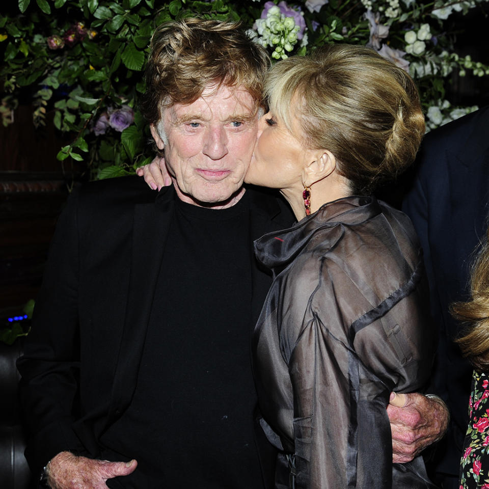 <p>Jane Fonda gave a peck to her old friend Robert Redford at the premiere of <em>Our Souls at Night</em> in New York City. Fonda certainly looks a lot more comfortable hanging with the actor than she did during her <a rel="nofollow" href="https://www.yahoo.com/entertainment/megyn-kelly-today-review-debut-144509375.html" data-ylk="slk:sit-down with Megyn Kelly;elm:context_link;itc:0;sec:content-canvas;outcm:mb_qualified_link;_E:mb_qualified_link;ct:story;" class="link  yahoo-link">sit-down with Megyn Kelly</a>. (Photo: Paul Bruinooge/Patrick McMullan via Getty Images) </p>