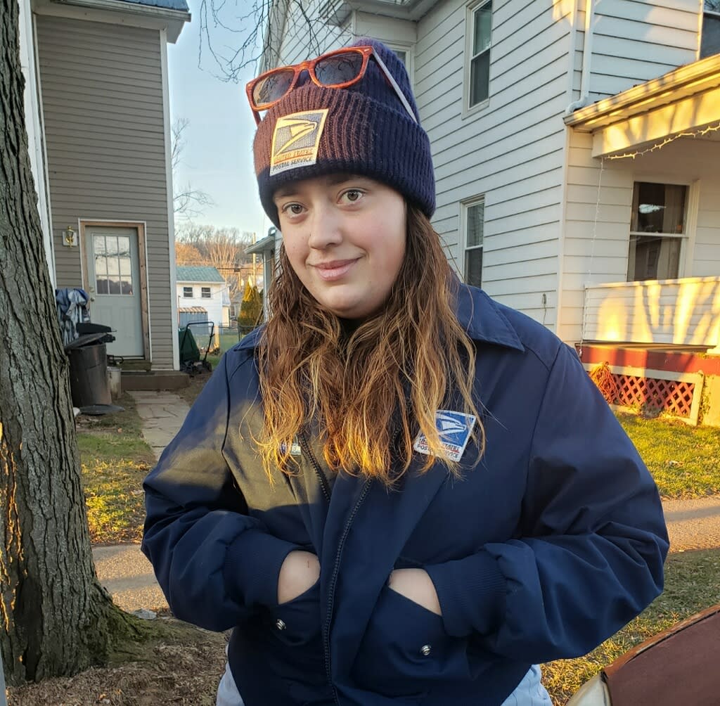 Melissa Stinsman, a mail carrier in Pennsylvania, plans to make Christmas for a family in need, very special. (Photo: DesRae Holden, courtesy of Melissa Stinsman)