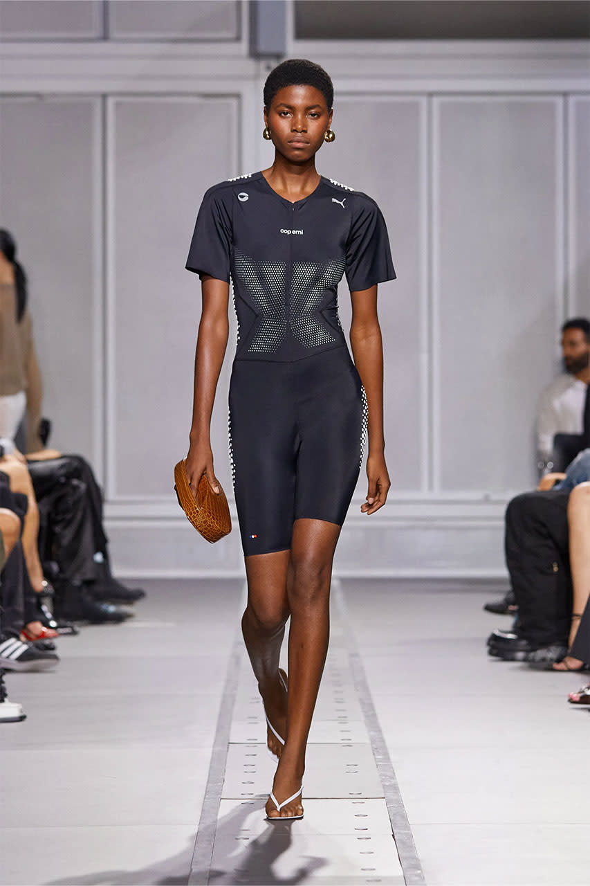 Coperni, Spring/Summer 2024, Paris Fashion Week, Walkman, Swipe Bag, Naomi Campbell, First Look