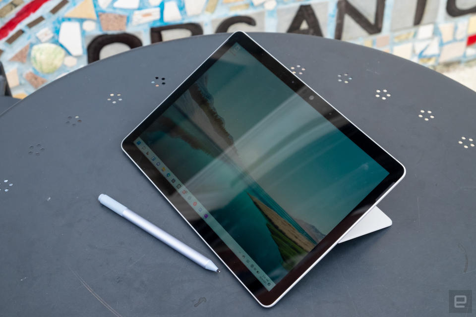 <p>Microsoft Surface Go 3</p>
