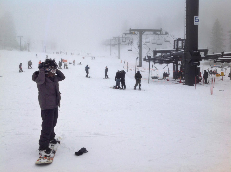 Skiers crowd the slopes at Snow Valley, Calif. as a strong storm dumped fresh snow on the slopes Saturday, March 1, 2014. A powerful Pacific storm hit the state early Saturday, but did not put a major dent in a drought that is among the worst in recent California history. (AP Photo/The Press-Enterprise, Mark Muckenfuss) MANDATORY CREDIT: THE PRESS-ENTERPRISE, MARK MUCKENFUSS