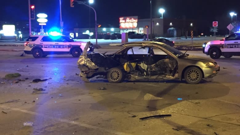 Winnipeg police close Waverley Street at Hurst Way after crash