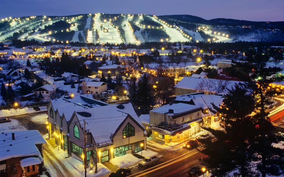 Ski in Saint-Sauveur, Quebec