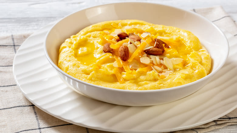 cheesy grits in bowl