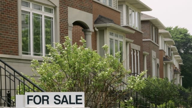 Home for sale in Chicago's south side.