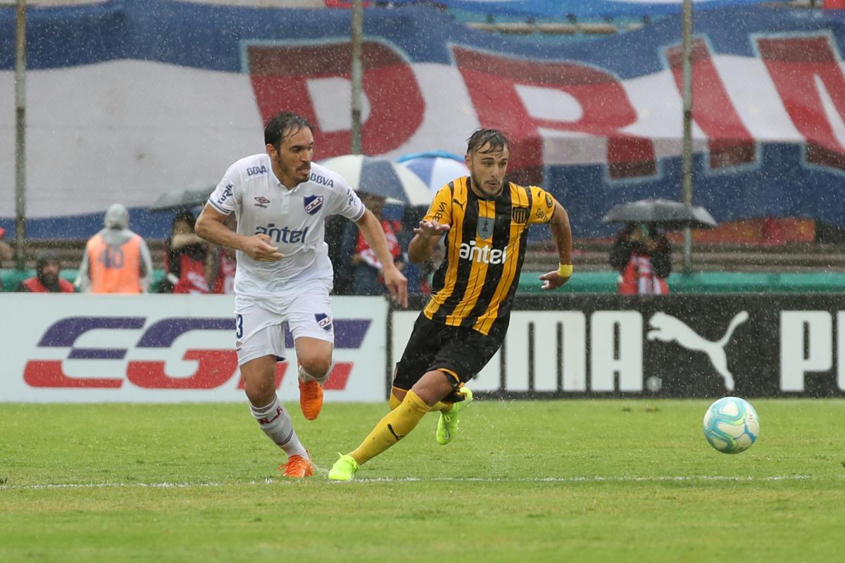 Futbol Uruguayo: Nacional ganó la Tabla Anual del Campeonato Uruguayo  2014-2015