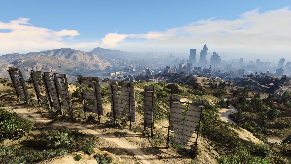 First early look at physical GTAV copies for PS5 and Xbox Series X, does  not include a map poster - RockstarINTEL