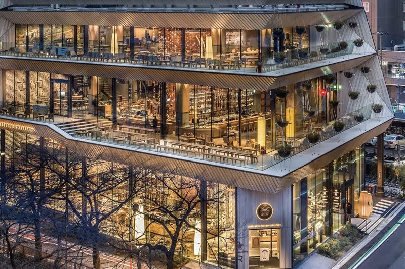 目前星巴克全球最大的旗艦店位於東京，統一集團日前宣布將在台北信義區打造「全球最大星巴克」。（圖／翻攝自Google map）