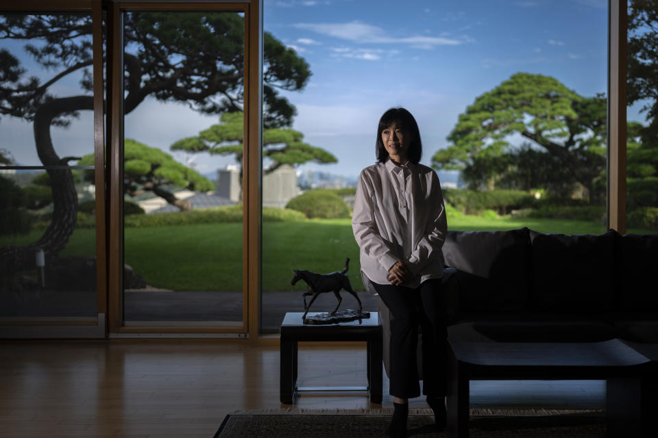 Koo Koo Yeon-kyung, la hija mayor de Koo Bon-moo, en su casa de Seúl, el 3 de octubre de 2023. (Chang W. Lee/The New York Times).