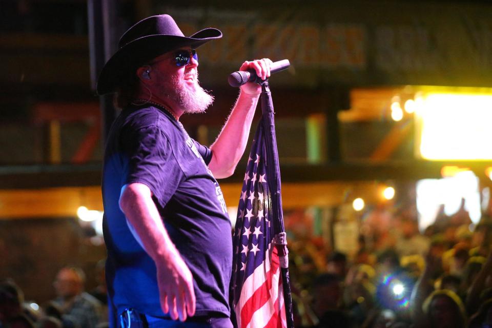 Country Singer Colt Ford In 'Stable But Critical Condition' Following Heart Attack