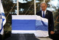 <p>Israeli Prime Minister Benjamin Netanyahu stands before the coffin of Shimon Peres after delivering his eulogy during the elder statesman’s funeral on Mt. Herzl Cemetery in Jerusalem on Sept. 30, 2016. (REUTERS/Abir Sultan/Pool) </p>