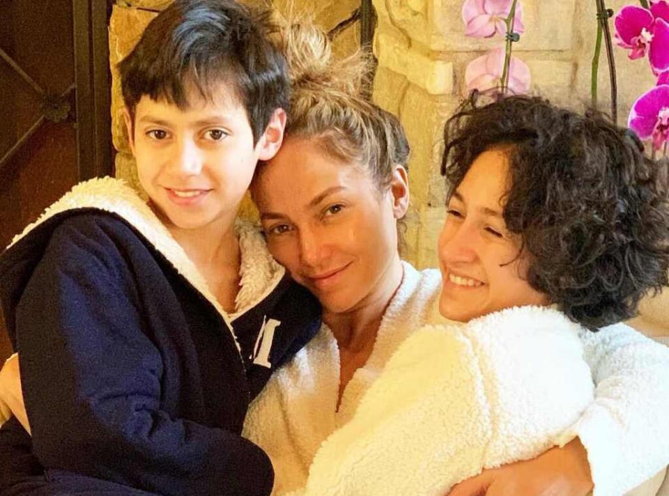 Jennifer Lopez, Twins, Kids, Emme, Max