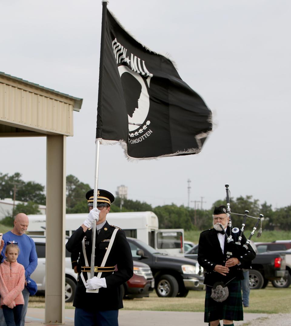 Dozens of people went to the Wichita County Cemetery in remembrance of fallen veterans May 27, 2019, for Memorial Day.