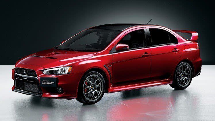 三菱過往靠著Lancer Evolution（上）、Pajero（下）在拉力賽事上取得十分亮眼的成績。（圖／翻攝自Mitsubishi官網）