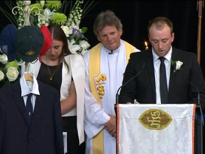 Phillip Hughes' brother Jason delivers a touching eulogy in the family's hometown of Macksville.