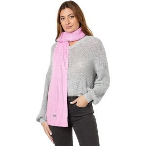 cyber-monday-ugg-deals-scarf