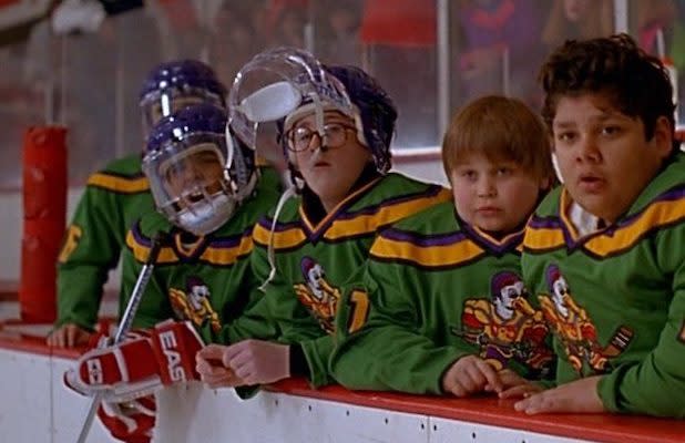 Original 'Mighty Ducks' cast reunite at NHL game
