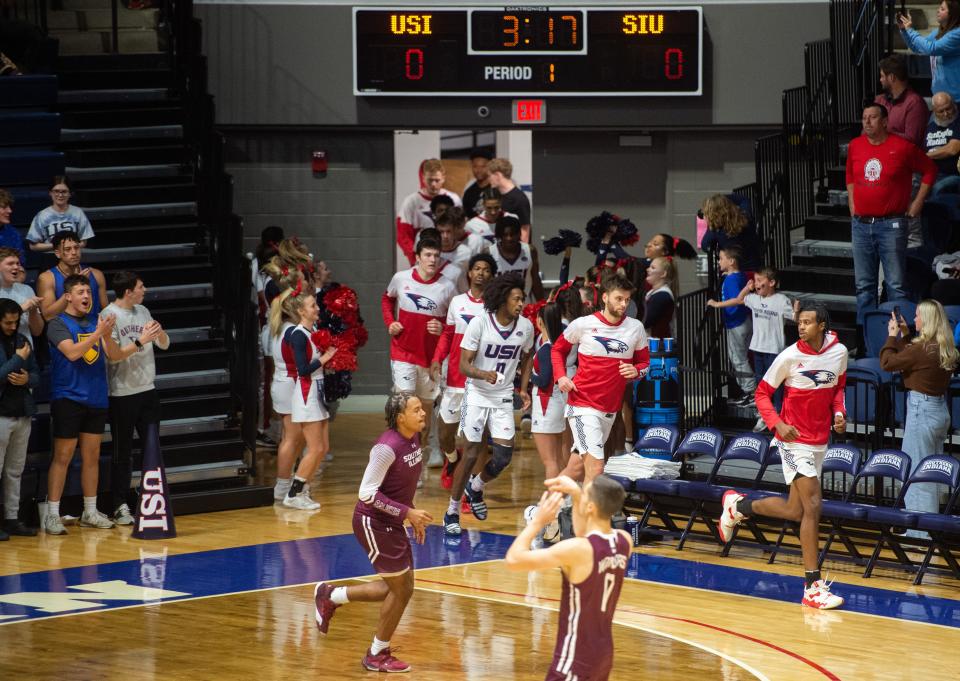 The University of Southern Indiana Screaming Eagles take the court before their game against the Southern Illinois Salukis at Screaming Eagles Arena in Evansville, Ind.,  Sunday afternoon, Nov. 13, 2022. 