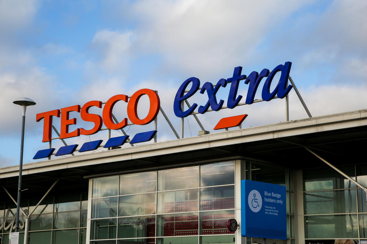  A view of Tesco Extra logo outside its store in north London. Thursday 9 Jan 2020 Tesco plc will publish its third quarter and Christmas trading statement. (Photo by Dinendra Haria / SOPA Images/Sipa USA) 
