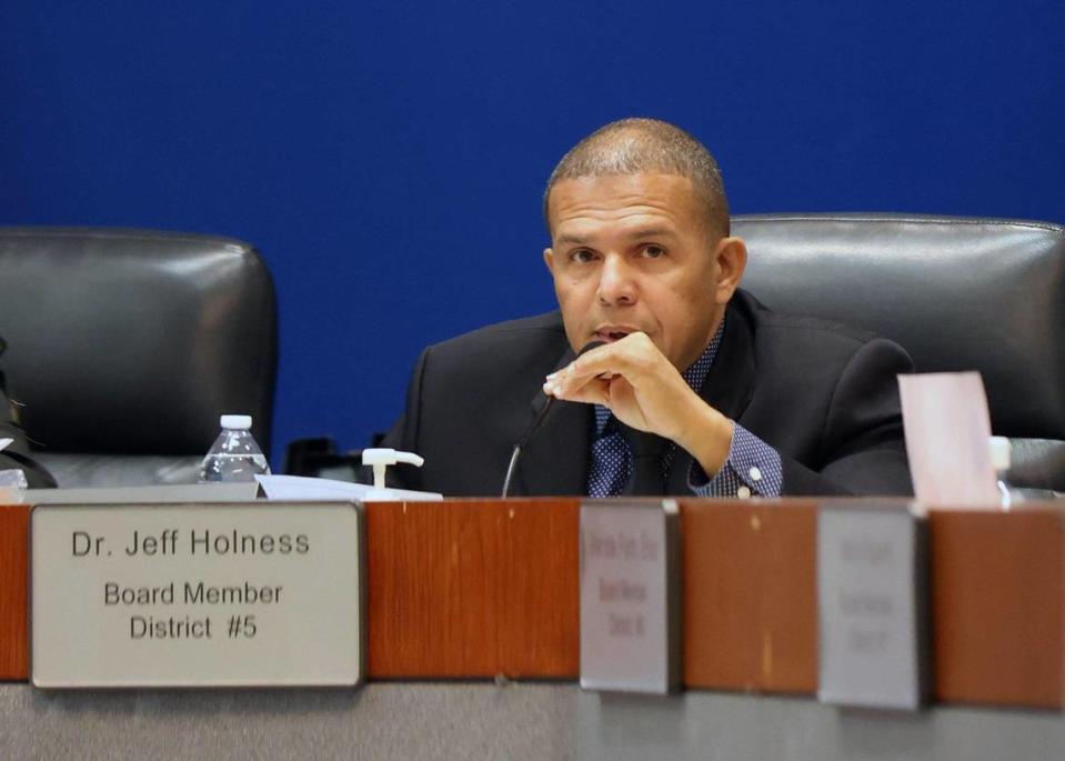 Broward School Board member Jeff Holness speaks during the Broward School Board meeting on Tuesday, Dec. 13, 2022. Holness had proposed the agenda item to rehire Broward Superintendent Vickie Cartwright.