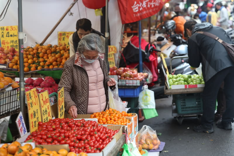 4月電價漲 87%民眾估物價會較現在再上漲。資料照片：中央社