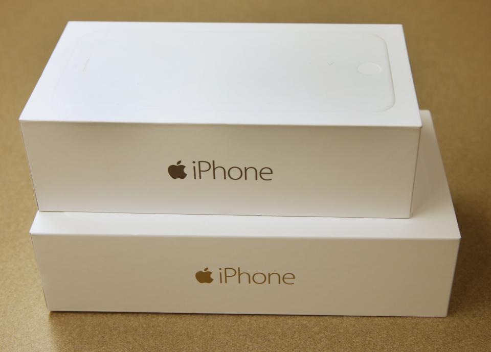 Insider erwarten, dass im September das Apple-Flaggschiff Zuwachs bekommt und das iPhone 6S gelauncht wird. Unter anderem soll die Kamera ein Upgrade von acht auf zwölf Megapixel bekommen. (Bild-Copyright: Getty Images)