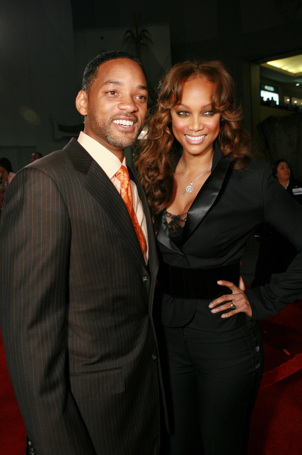 An der Seite von Will Smith kennt die Öffentlichkeit eigentlich nur seine Ehefrau Jada Pinkett Smith, mit der der US-Star drei gemeinsame Kinder hat. Doch einst war das Supermodel Tyra Banks die Frau seiner Wahl. Kennengelernt hatten sich die beiden am Set von "Der Prinz von Bel-Air". (Bild-Copyright: Rex)