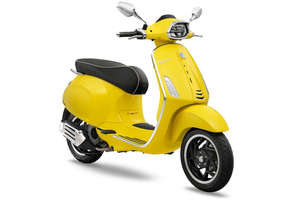 Vespa Sprint 150 FL主打新色「含羞草黃」