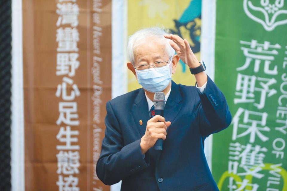 中研院前院長李遠哲日前表示，國發會2030年減碳規畫僅24％，「2050年絕對走不到淨零排放」。（資料照／杜宜諳攝）