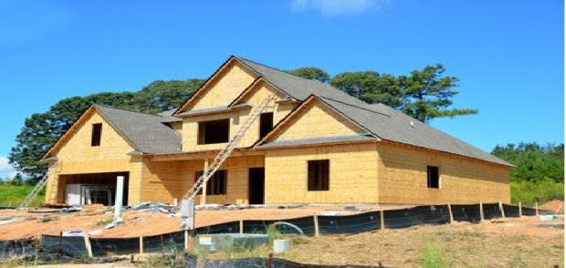 With Lumber Prices Near Historic Highs, Check Out These Top-Ranked Building Products Stocks