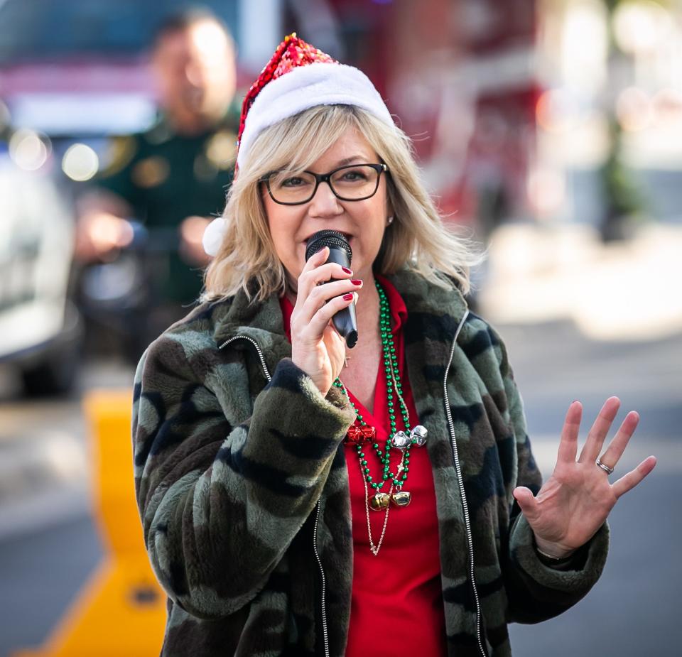 Marion County Commissioner Kathy Bryant announced to all the volunteers at the annual Bring the Harvest Home food drive Friday morning that Stan and Martha Hanson had donated $160,000 to the cause. It was divided four ways: His Compassion, Brother's Keeper, Salvation Army and Interfaith.
