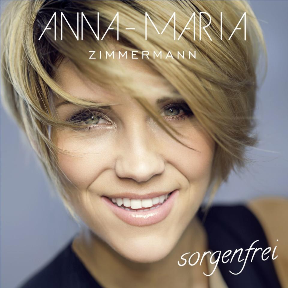 Das aktuelle Album von Anna-Maria Zimmermann, das im Juni 2018 erschien, heißt "Sorgenfrei". Die junge Mutter strahlt auf dem selbstbewussten Cover Energie und Optimismus aus - und scheint die Botschaft der CD so schon übertragen zu wollen. (Bild: Franel)