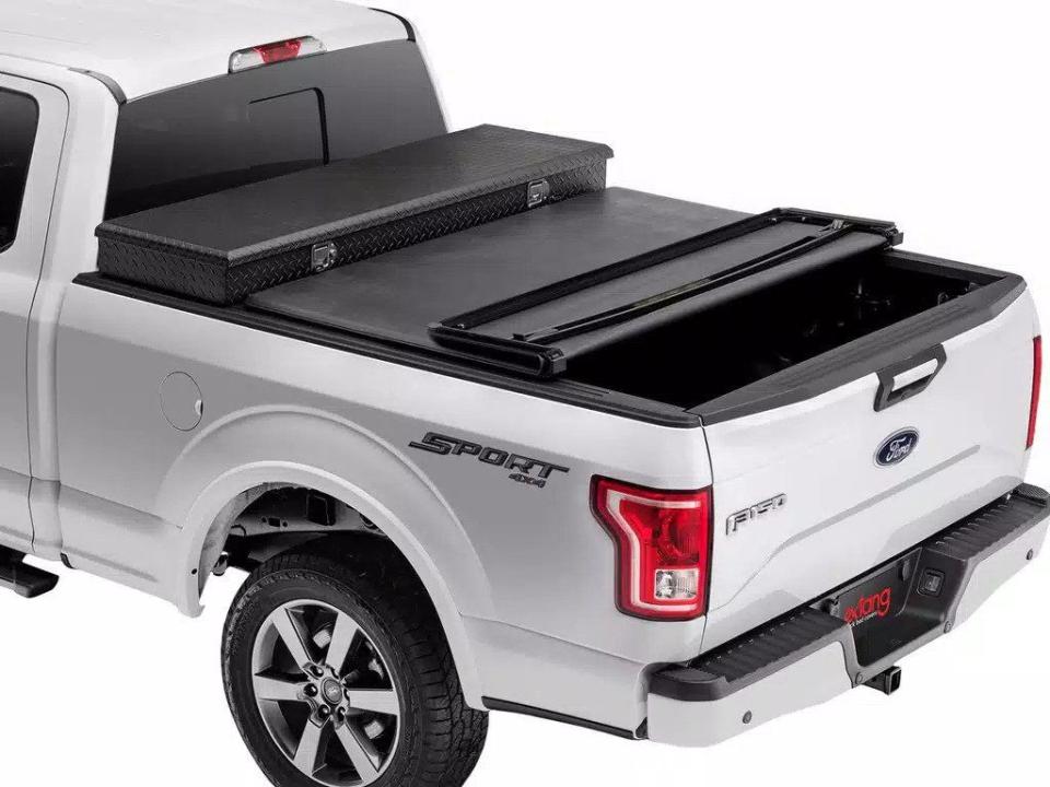 <p><a href="https://go.redirectingat.com?id=74968X1596630&url=https%3A%2F%2Frealtruck.com%2Fp%2Fextang-trifecta-toolbox-2-0-tonneau-cover%2F&sref=https%3A%2F%2Fwww.autoweek.com%2Fgear%2Fg43977245%2Fbest-tonneau-covers%2F" rel="nofollow noopener" target="_blank" data-ylk="slk:Shop Now;elm:context_link;itc:0;sec:content-canvas" class="link ">Shop Now</a></p><p>Trifecta Toolbox 2.0 Tonneau Cover </p><p>$489.00</p><p>realtruck.com</p><span class="copyright">Real Truck</span>