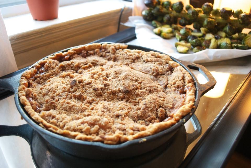 <strong>Get the <a href="http://food52.com/recipes/16260-skillet-apple-crumb-pie" target="_blank">Skillet Apple Crumb Pie recipe</a> from BakingMissB via Food52</strong>
