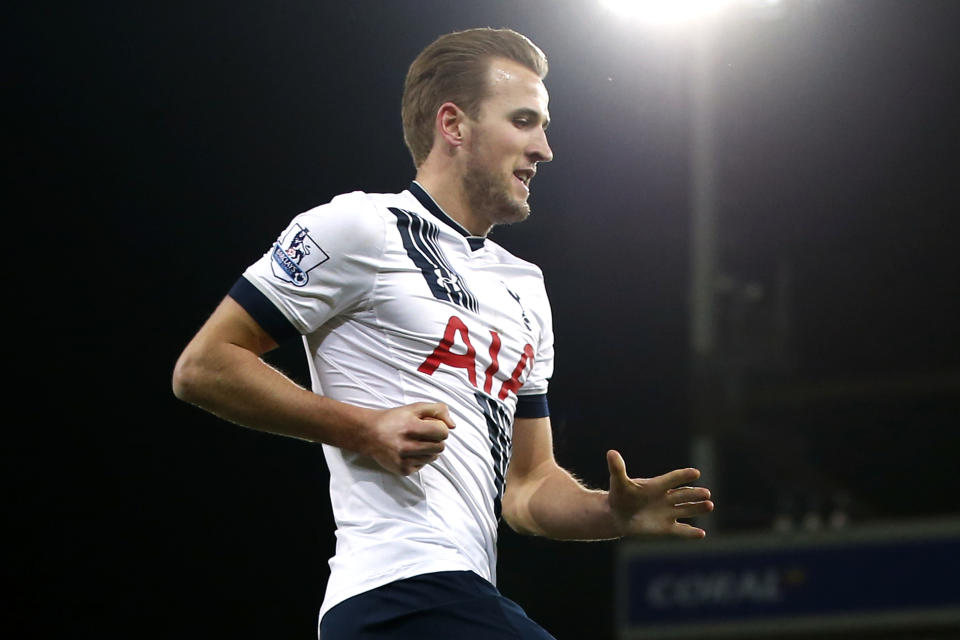 Football Soccer - Norwich City v Tottenham Hotspur - Barclays Premier League - Carrow Road - 2/2/16 Tottenham's Harry Kane celebrates scoring their second goal Action Images via Reuters / Paul Childs Livepic EDITORIAL USE ONLY. No use with unauthorized audio, video, data, fixture lists, club/league logos or "live" services. Online in-match use limited to 45 images, no video emulation. No use in betting, games or single club/league/player publications. Please contact your account representative for further details.