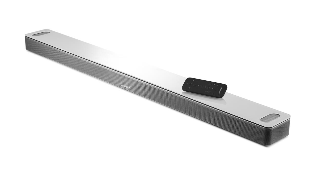  Dolby Atmos Soundbar: Bose Smart Soundbar 900 . 