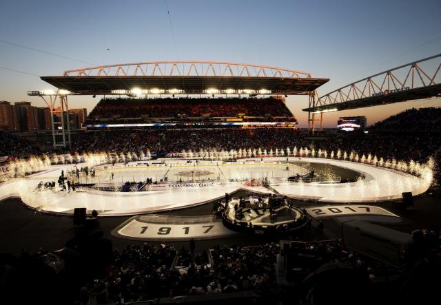 Maple Leafs, Red Wings unveil Centennial Classic jerseys - The Hockey News