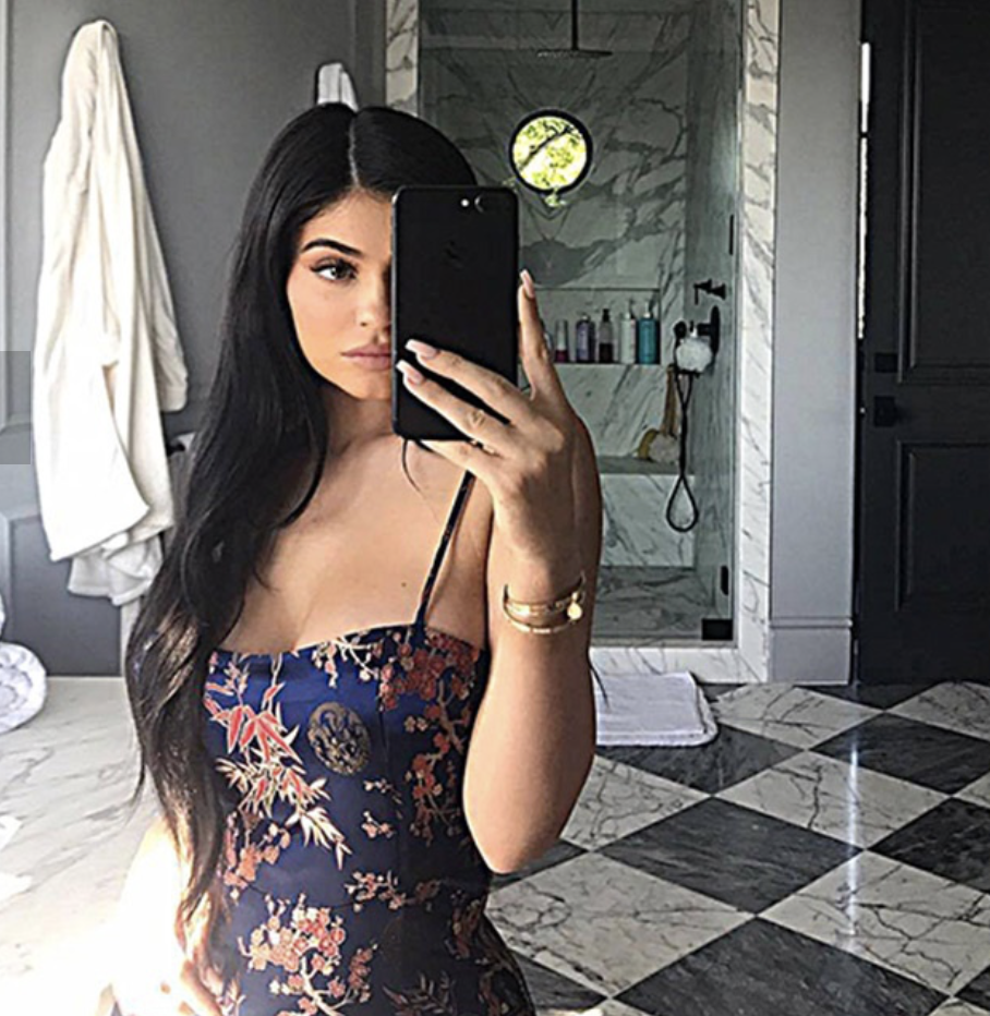 Instagram Kylie Jenner. @kyliejenner