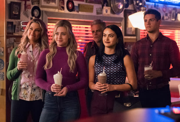 The Riverdale Season 5, Episode 9 Promo Hints at Betty Cooper's Fate