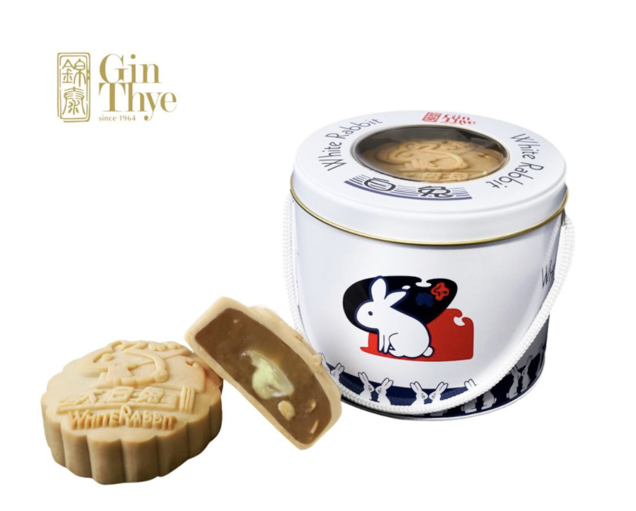 PHOTO: Shopee. Gin Thye White Rabbit, Lava Milk White Lotus Mooncake 2Pcs/Tin