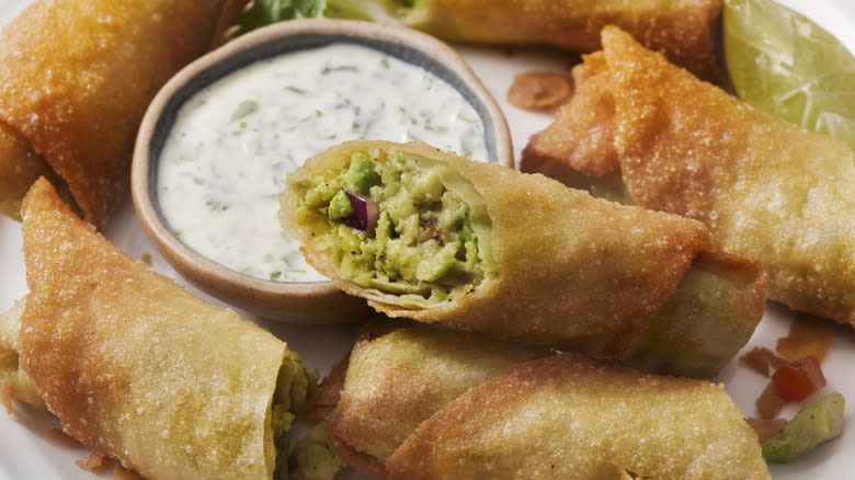 Crispy egg rolls and dip