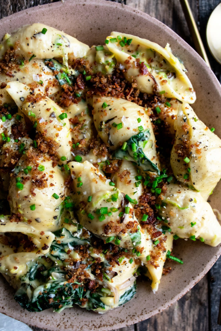 Mac 'n' cheese with bacon breadcrumbs.