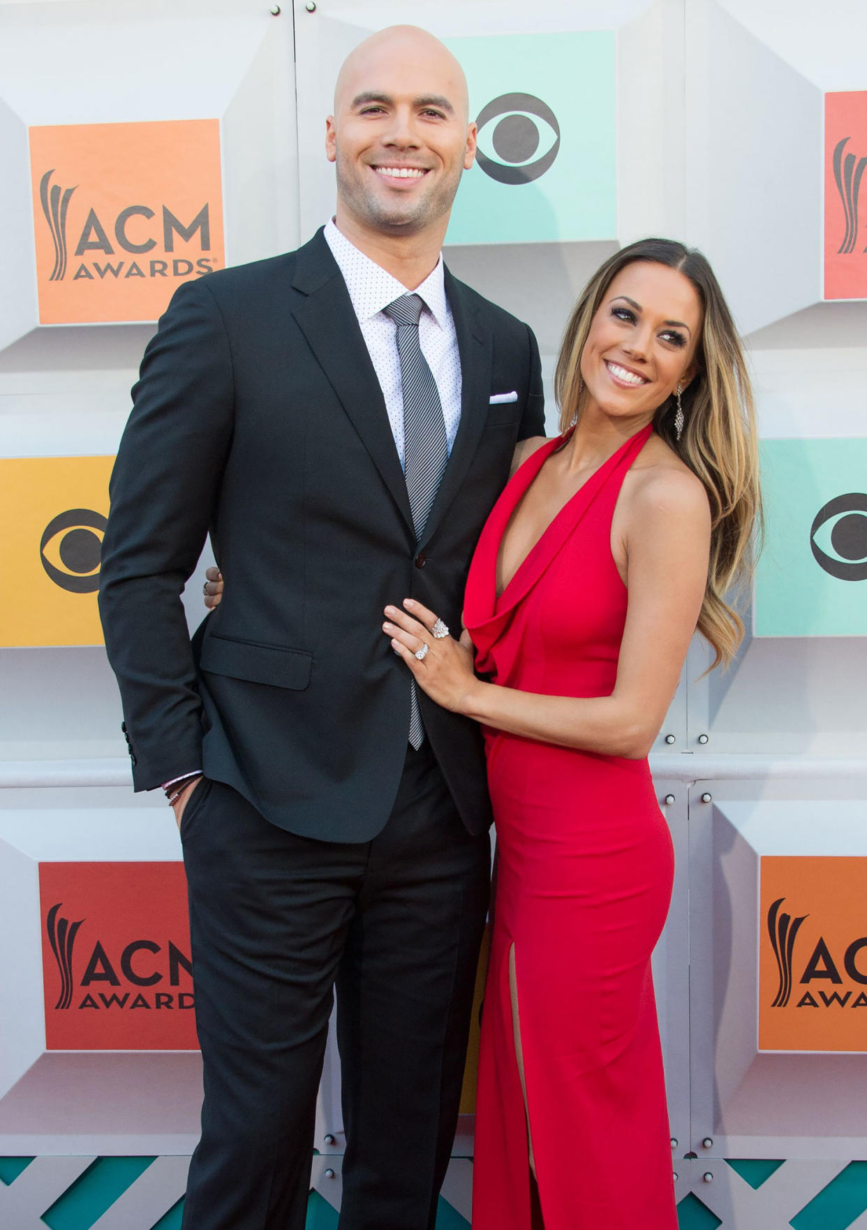 Staying Civil: Jana Kramer Wants an ‘Amicable’ Divorce